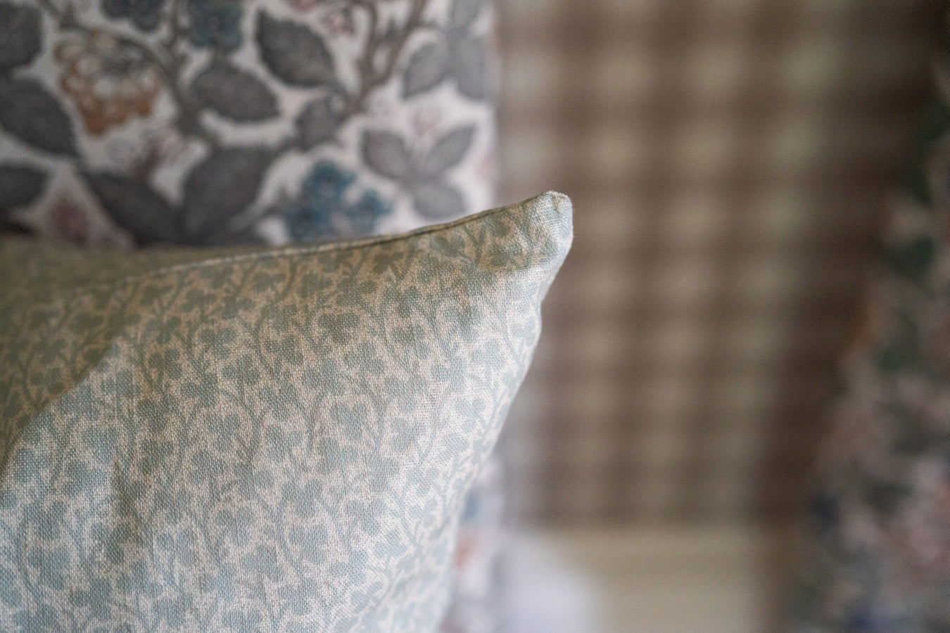 Clover Linen / Robin's Egg Clover Linen / Robin's Egg