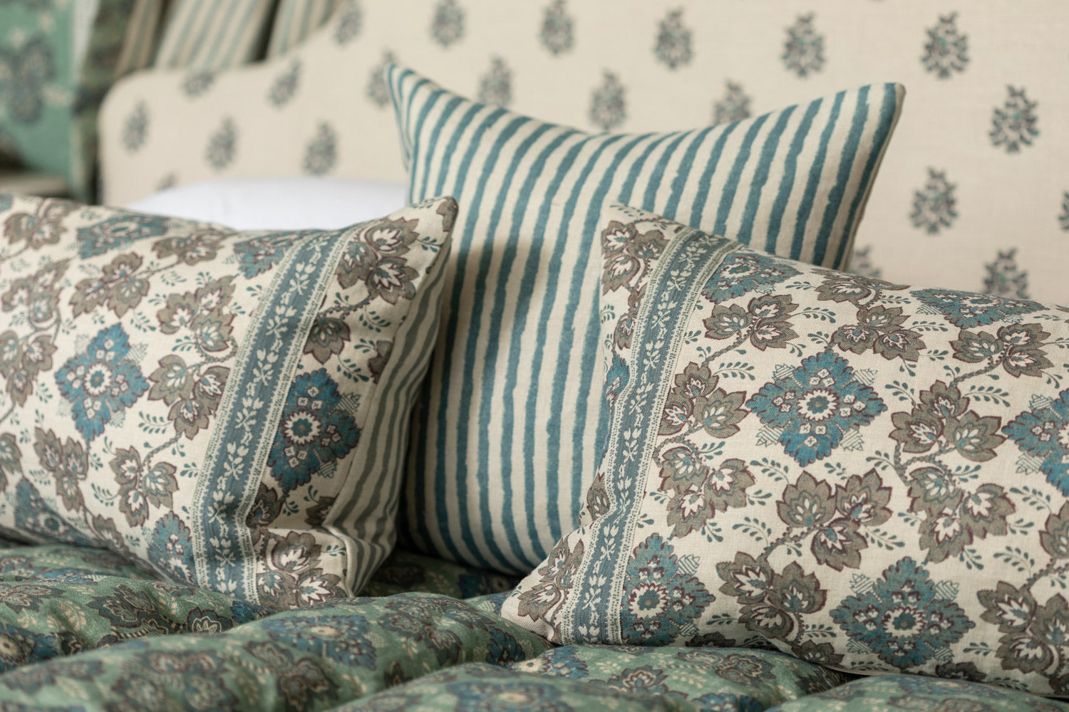 Somborne Linen / Vintage Blue Somborne Linen / Vintage Blue