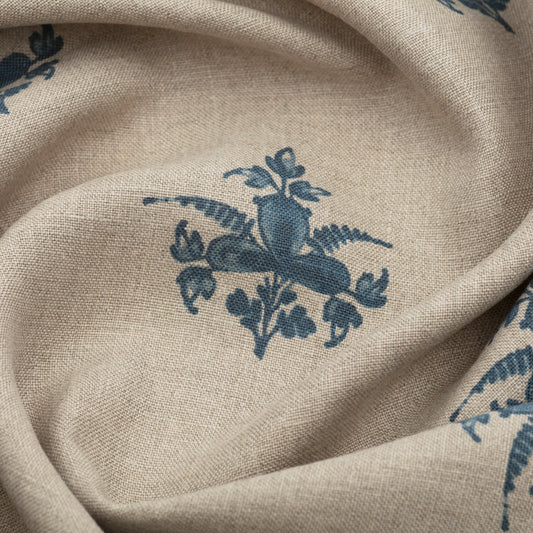 Trifolium Clover Linen / Midnight on Natural Samples