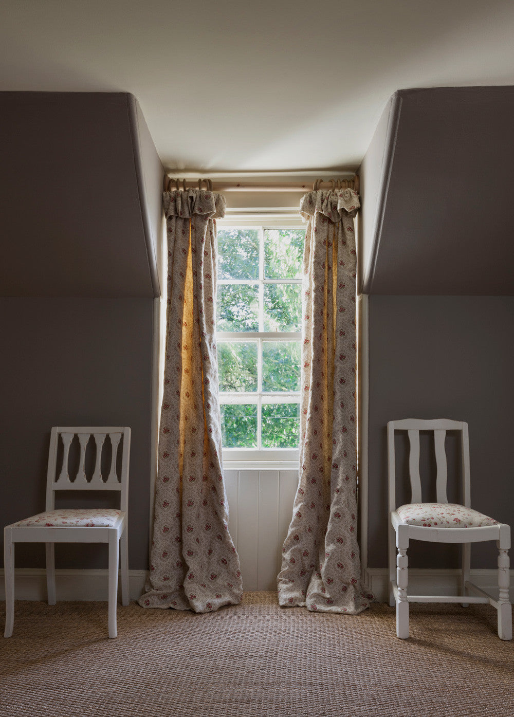 Posy Aged Linen/Ivory