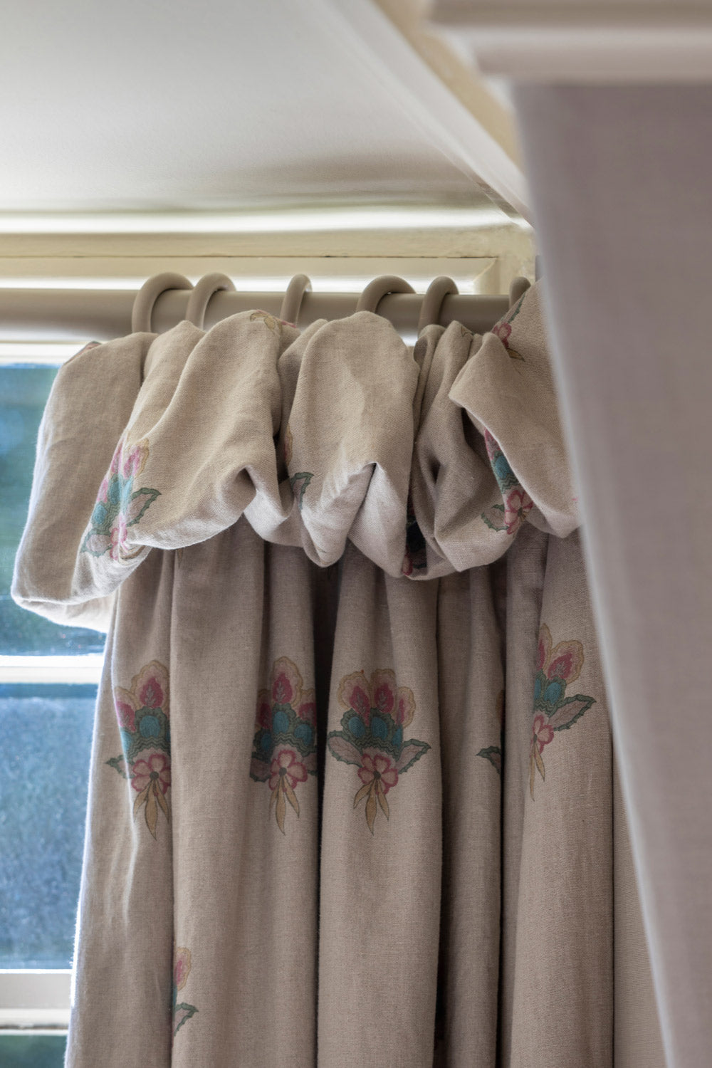 Balazuc Trefoil Linen / Natural