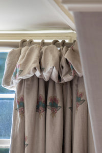 Balazuc Trefoil Linen / Natural