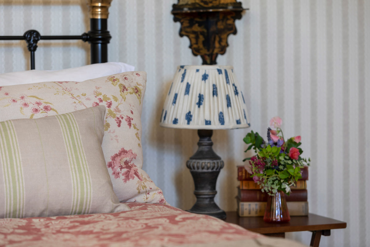 Dianthus Linen / Vintage Raspberry