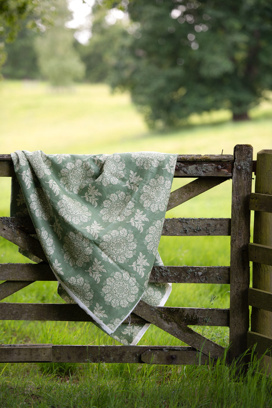 Jaujac Rondelle Linen / Fern