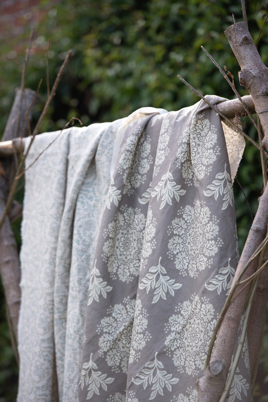 Jaujac Rondelle Linen / Truffle