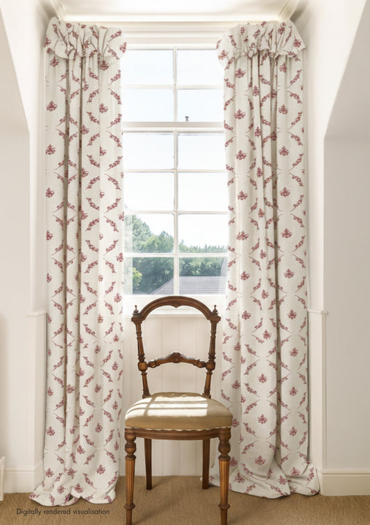 Trifolium Wreath Linen / Raspberry on Ivory