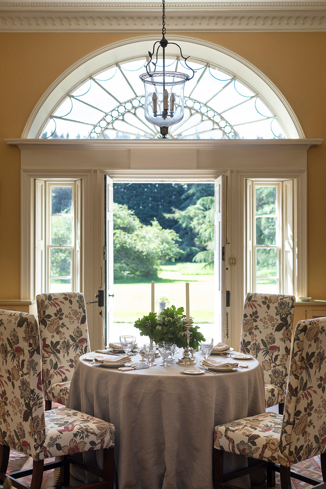 Sutton Linen / Oatmeal Bold
