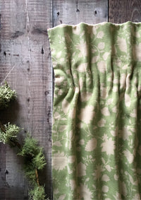 Speedwell Aged Linen / Sage
