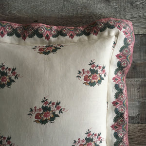Balazuc Posy Linen Oxford Cushion | 45 x 45cm
