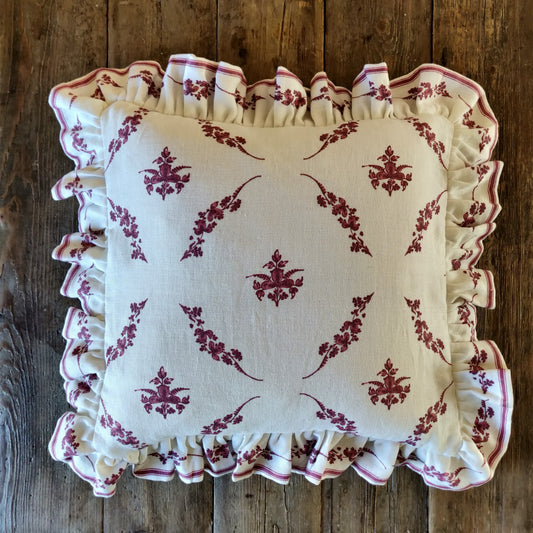 Trifolium Hero Frill Cushion / Wreath Raspberry on Ivory