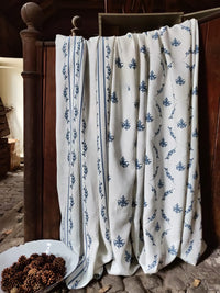Trifolium Clover Linen / Midnight on Ivory