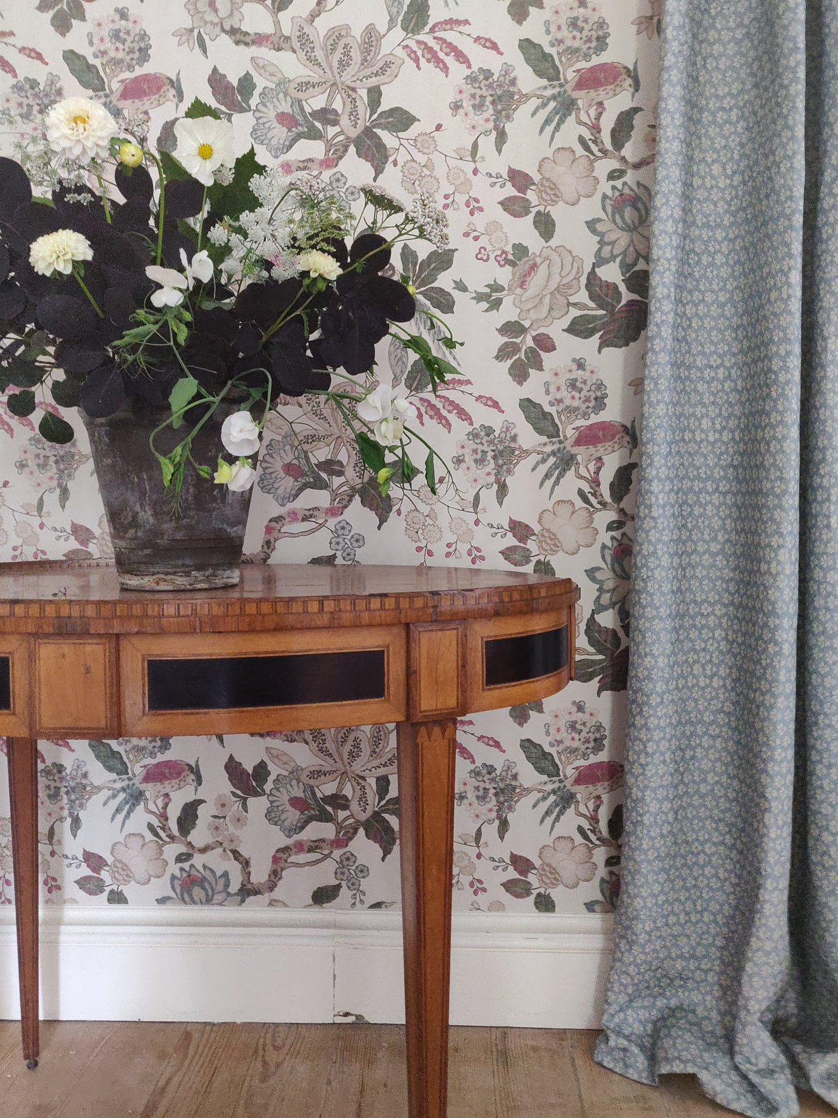 Sutton Wallpaper / Vintage
