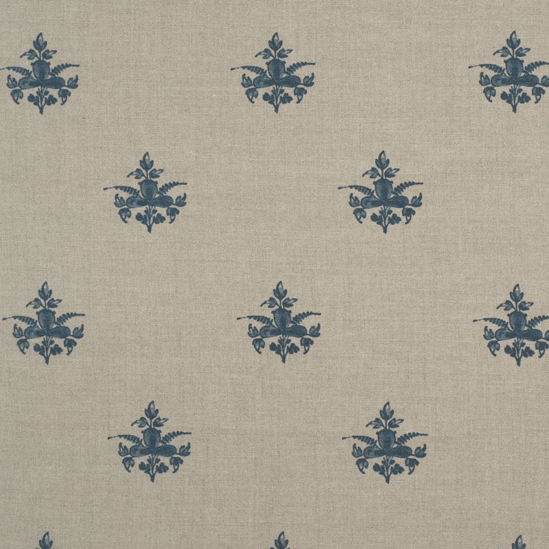 Trifolium Clover Linen / Midnight on Natural Samples