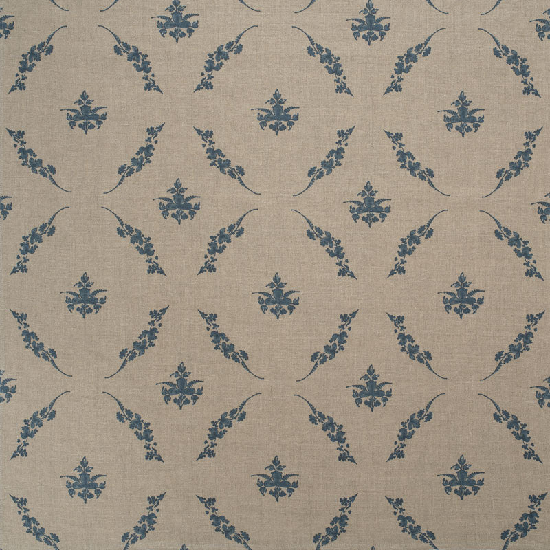 Trifolium Wreath Linen / Midnight on Natural